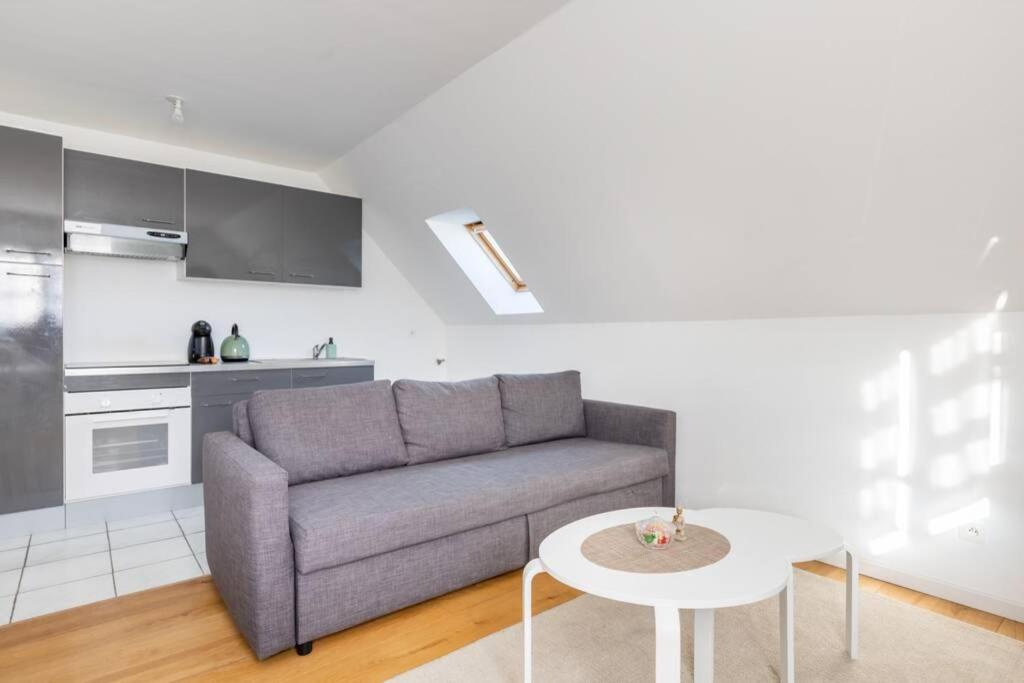 Grand Confort, Appartement Osny Екстер'єр фото
