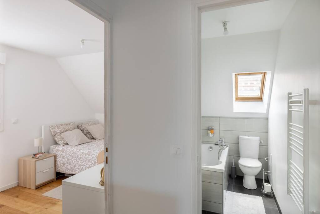 Grand Confort, Appartement Osny Екстер'єр фото