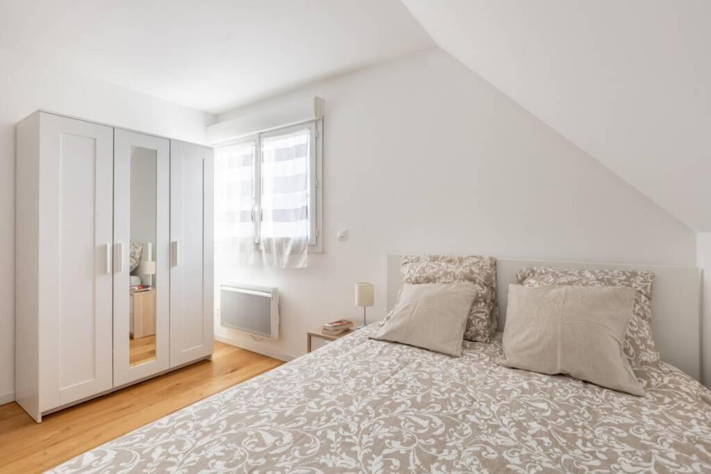 Grand Confort, Appartement Osny Екстер'єр фото